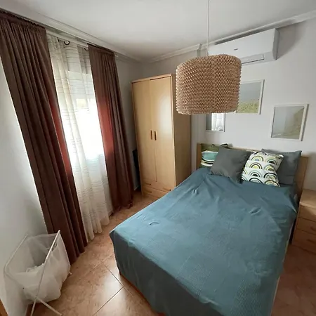 Charming 500m To Cura Apartment *