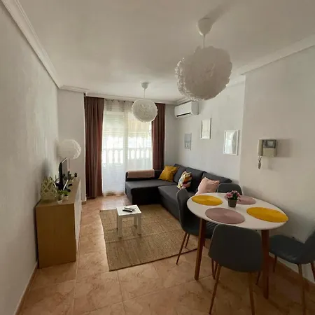 Apartment Charming 500m To Cura *